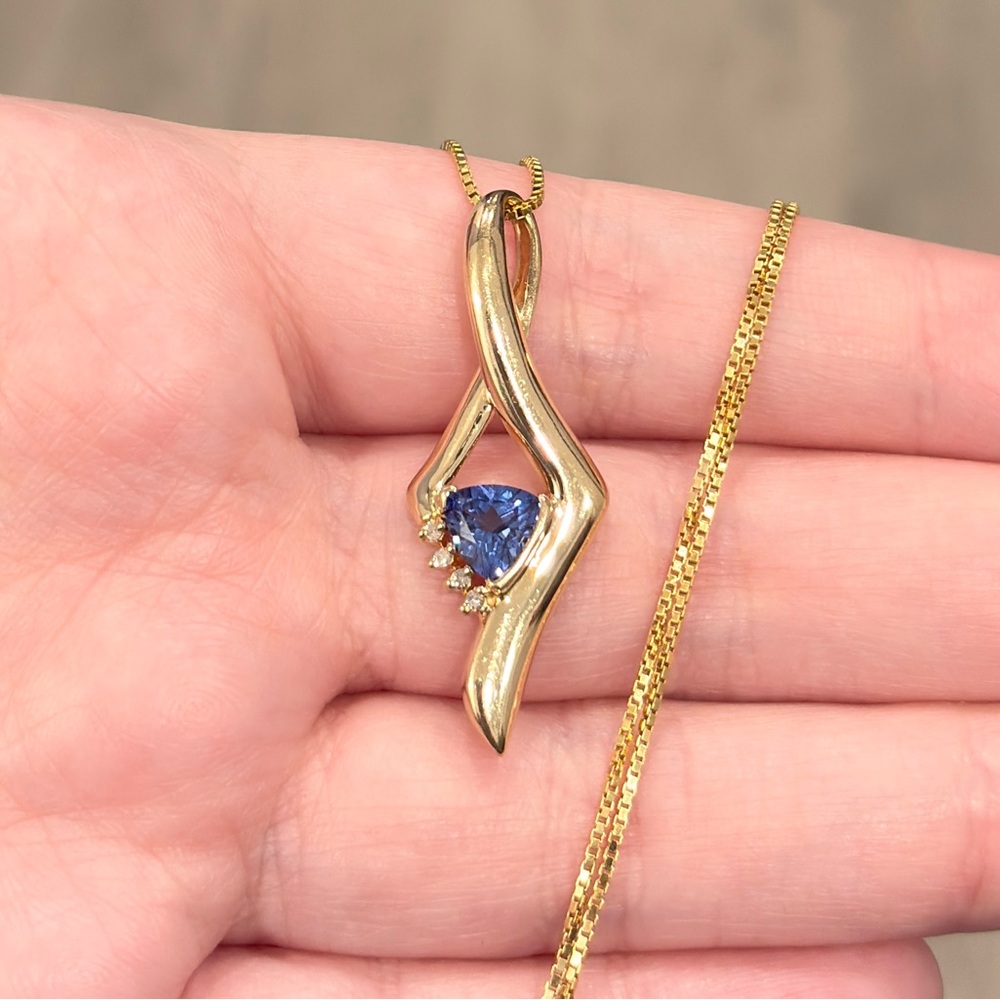 10K Sapphire Diamond Pendant, Yellow Gold, Deep Blue Trillion, Filigree Luxury - Picture 4 of 15